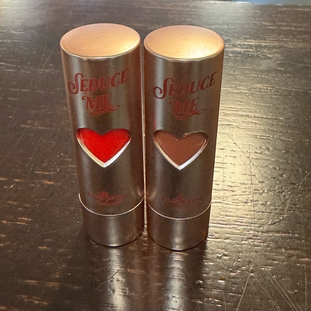 SEDUCE ME Italia Deluxe Lipstick Duo - Red Bottoms and Confident